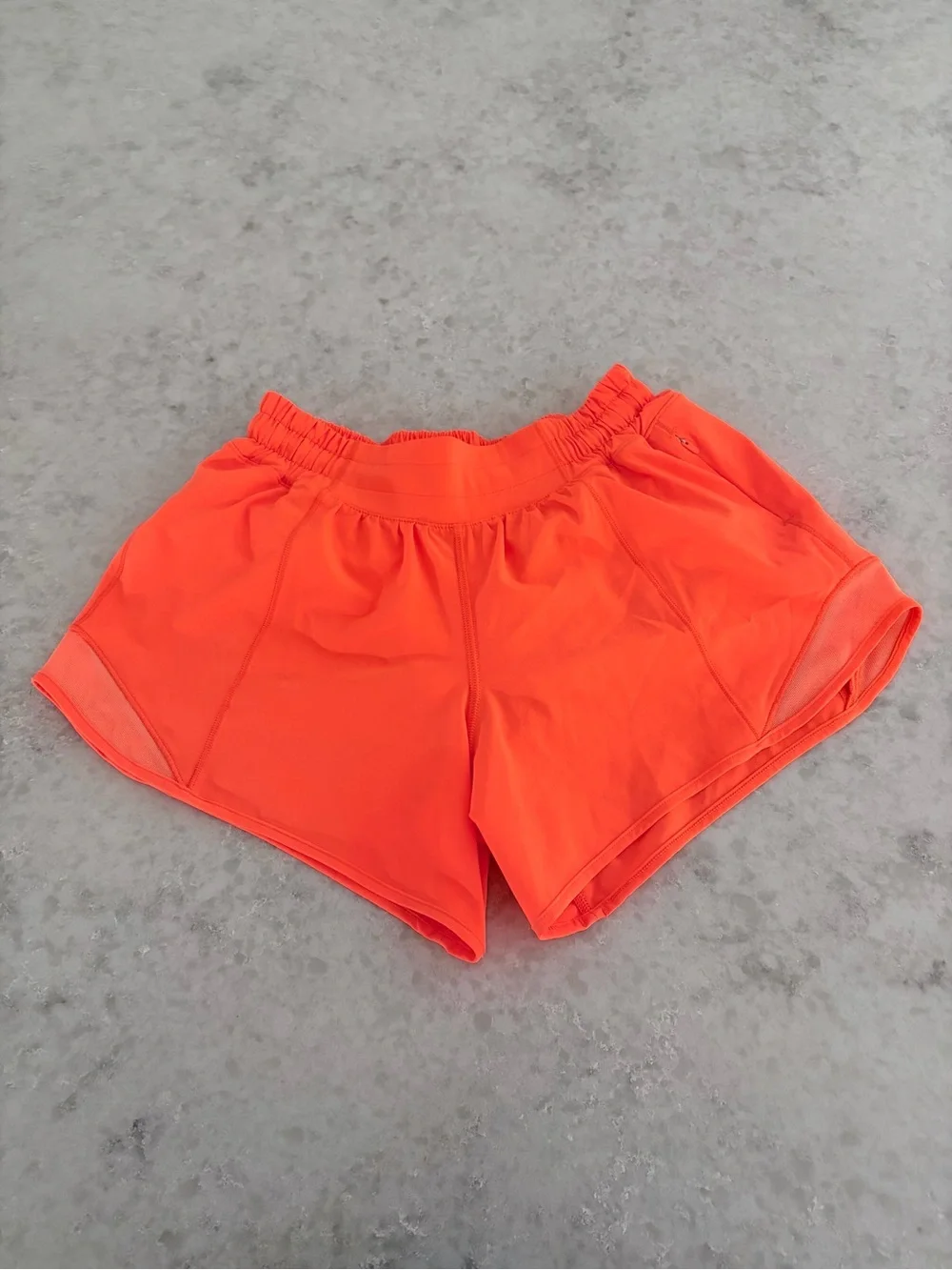 Lululemon Hawaii Hotty Hot Shorts - Highlight Orange / Size 4